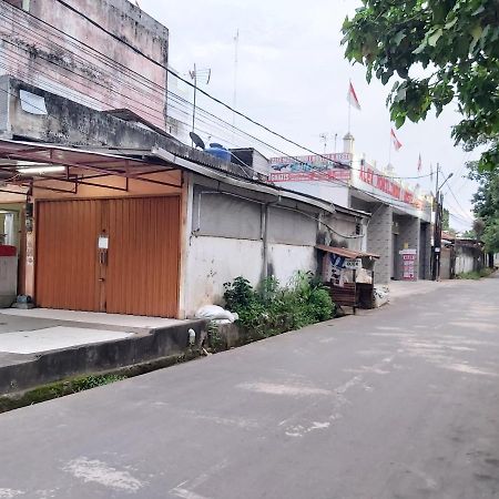 Alex Hostel 2 Palembang Eksteriør bilde