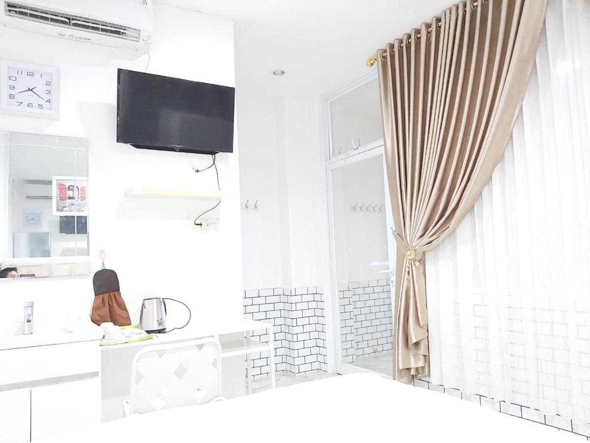 Alex Hostel 2 Palembang Eksteriør bilde